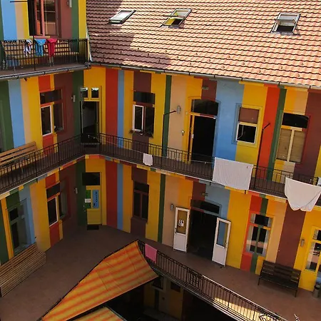 Casa De La Musica Hostel Budapeşte