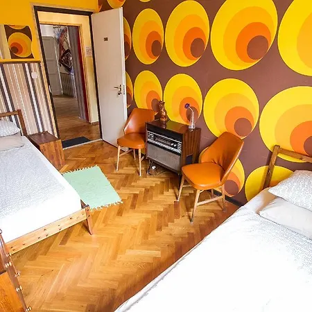 Albergue Casa De La Musica *