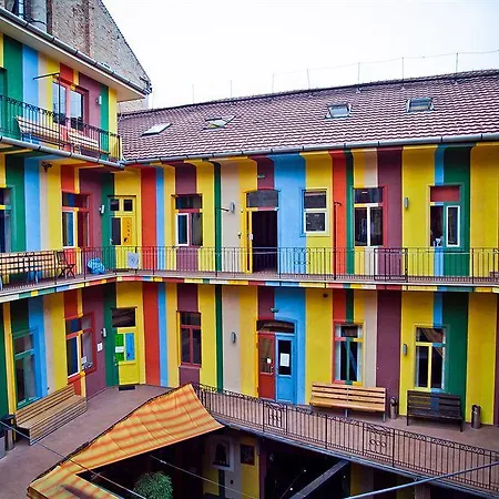 Vandrarhem Casa De La Musica *