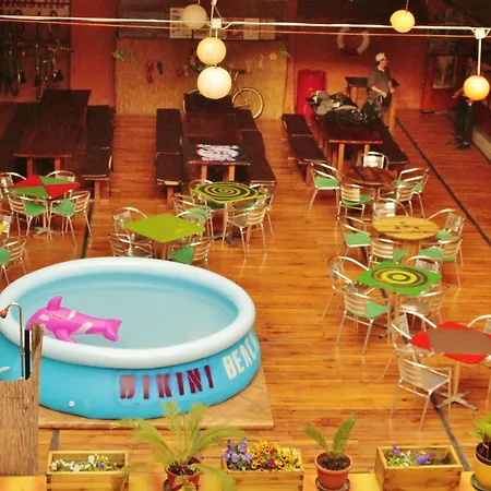 Casa De La Musica Hostel *