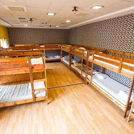 Casa De La Musica Hostel