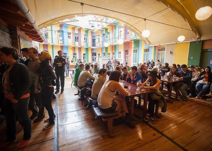 Casa De La Musica Hostel